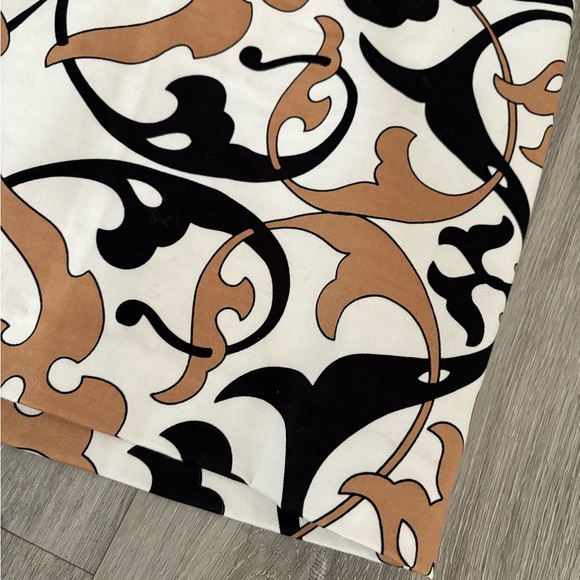 Elliott Lauren Black and Brown Patterned Skirt - Picture 2 of 7